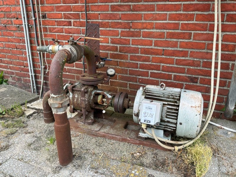 Pompe à eau