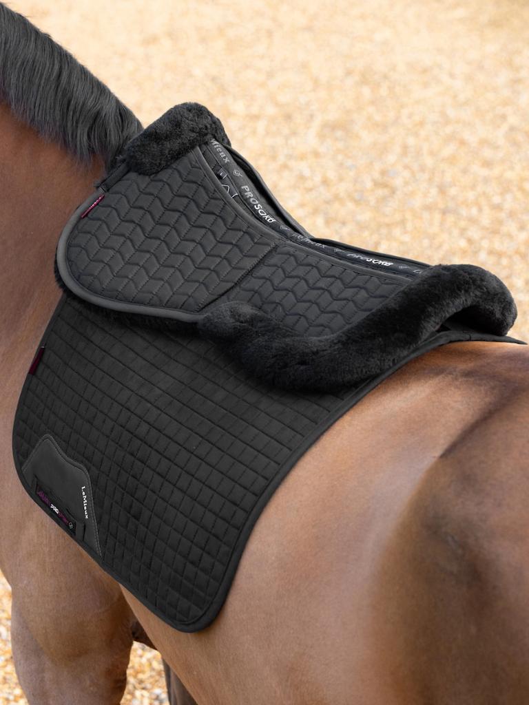 LeMieux Merino Prosorb 2 pocket Zadelonderlegger Zwart SALE!, Laine, Noir, Enlèvement ou Envoi, Pad de selle