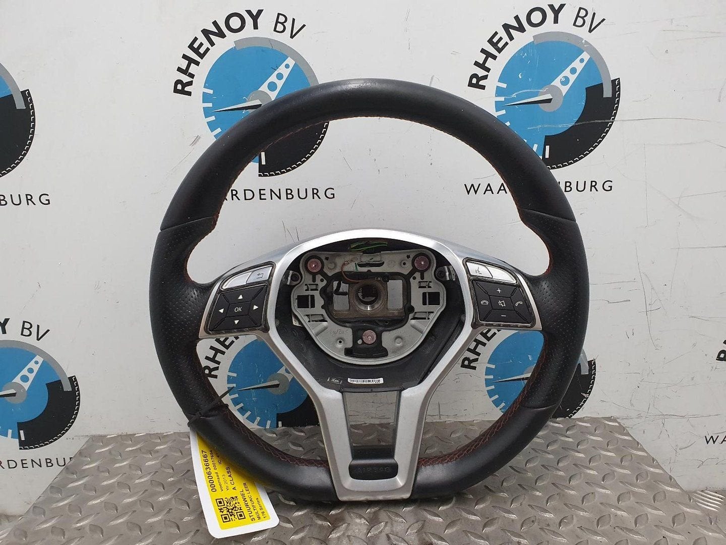 MERCEDES A CLASS 176 A180 Prestige AMG STUURWIEL 2013, Enlèvement ou Envoi, Utilisé, Stiba membre
