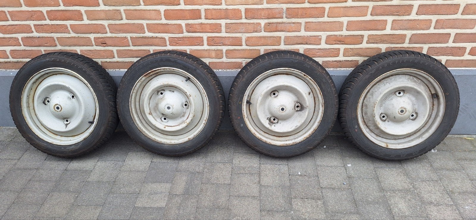 Citroën 2cv/2pk winterbanden, Auto-onderdelen, Banden en Velgen, Banden en Velgen, Winterbanden, 15 inch, 135 mm, Personenwagen