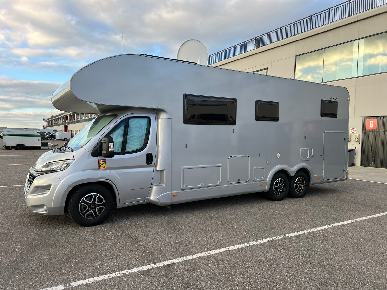 Camping Car Dethleffs 7877-2 xl family soute garage, Caravanes & Camping, Camping-cars, Fiat, Intégral, Automatique, Particulier
