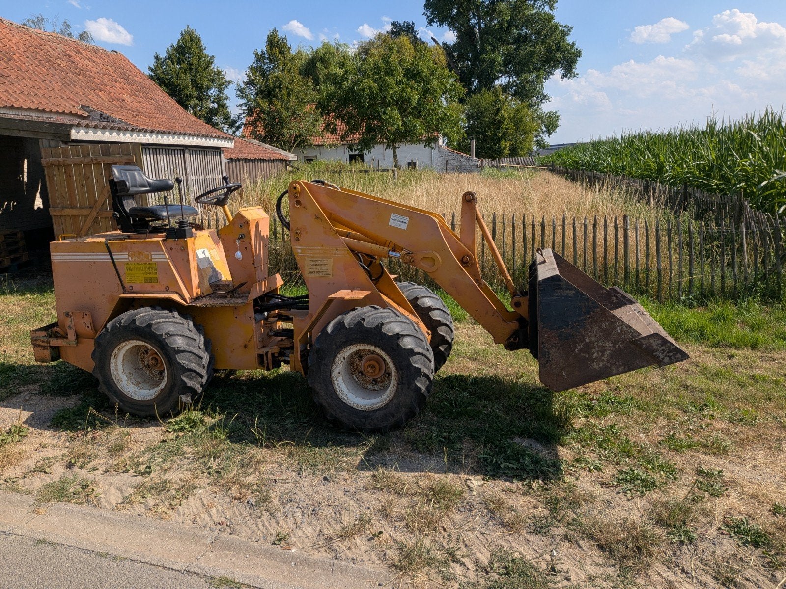 Oersterke kniklader/bull/wiellader, Ophalen