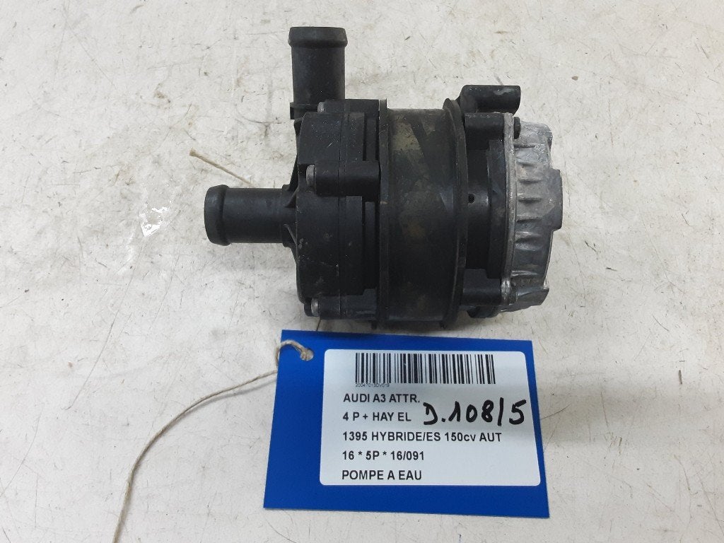 WATERPOMP Audi A3 Sportback (8VA / 8VF) (04L965567), Gebruikt, Mevr. I. Hauben, Audi, Rue de l'Espoir 34 34
4030  GRIVEGNÉE, BE