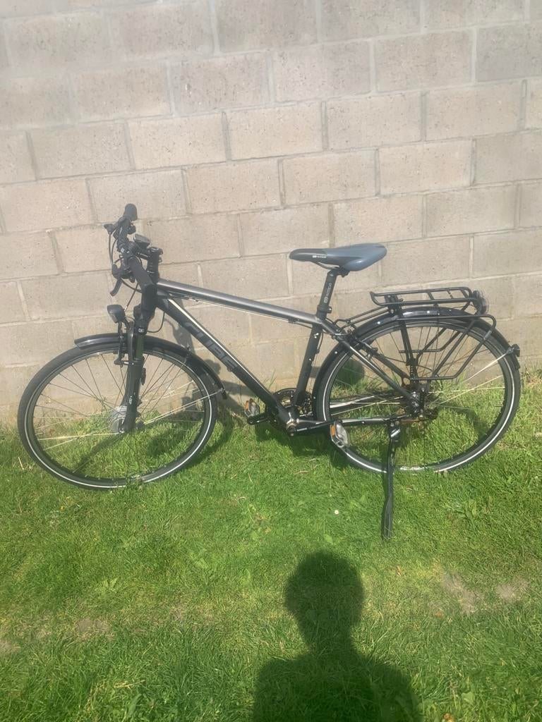 Te koop :zeer nette Cube herenfiets in uitstekende staat., 28 inch, Vering, Velgrem, Zo goed als nieuw