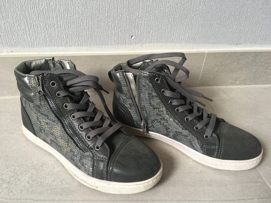 Sneakers Trend One Maat 37, Ophalen of Verzenden, Zwart, Sneakers