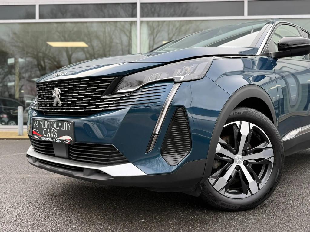 Peugeot 3008 AUTOMATIQUE / CUIR / CARPLAY / CAMÉRA / NAVIGA, Cuir, Achat, Euro 6, Carnet d'entretien