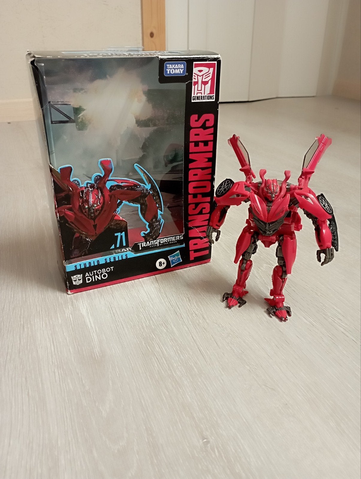 Transformers Dino, Enlèvement