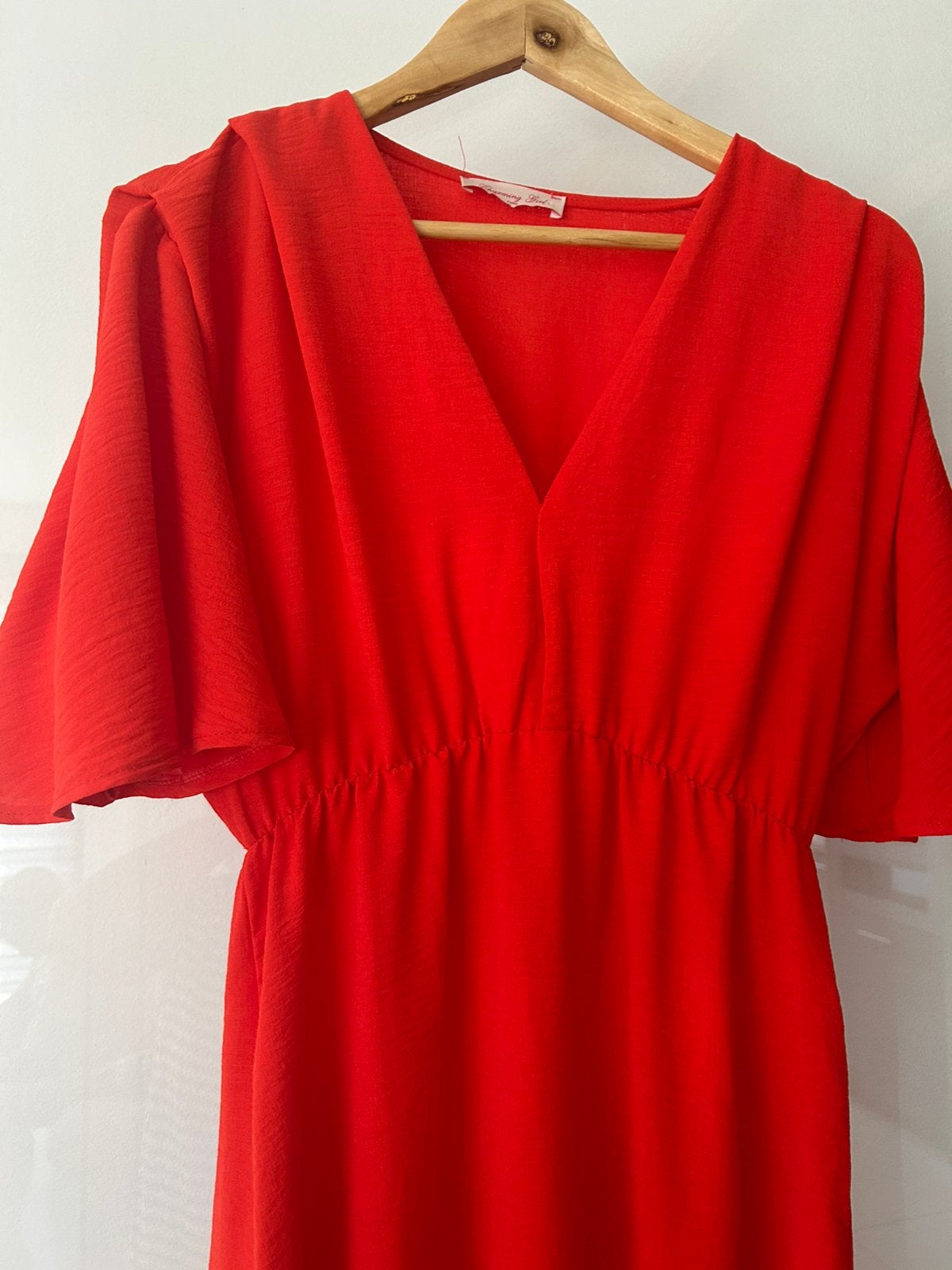 Nieuwe lange oranje jurk met 2 pijlen aan de onderkant, Kleding | Dames, Jurken, Maat 38/40 (M), Nieuw, Oranje, Ophalen of Verzenden