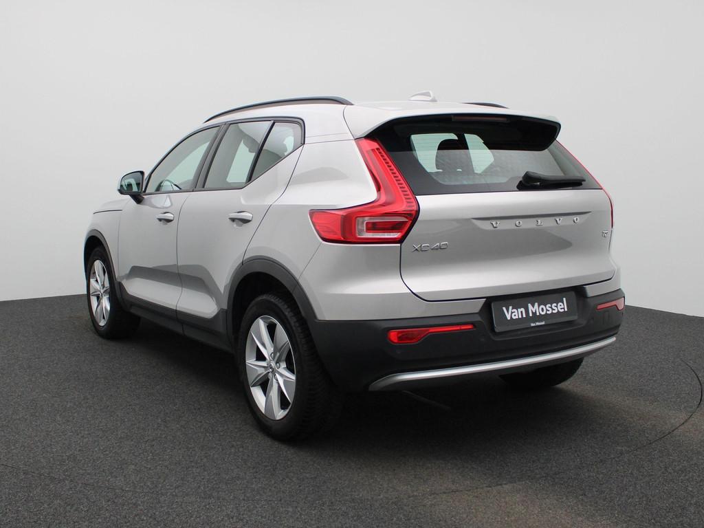 Volvo XC40 T2 Geartronic Momentum, Auto's, https://public.car-pass.be/vhr/a85c4fb0-71b9-4b4e-8c53-c3978cd8d189, Stof, Gebruikt