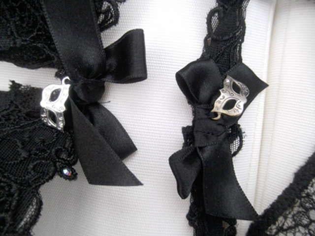 lingerie BH slip set sexy 75B Eyes wide shut EWS valentijn, Verzenden, Setje