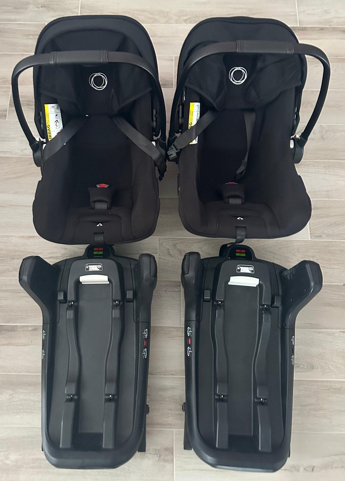 Bugaboo zwarte autostoeltjes, Ophalen, Isofix
