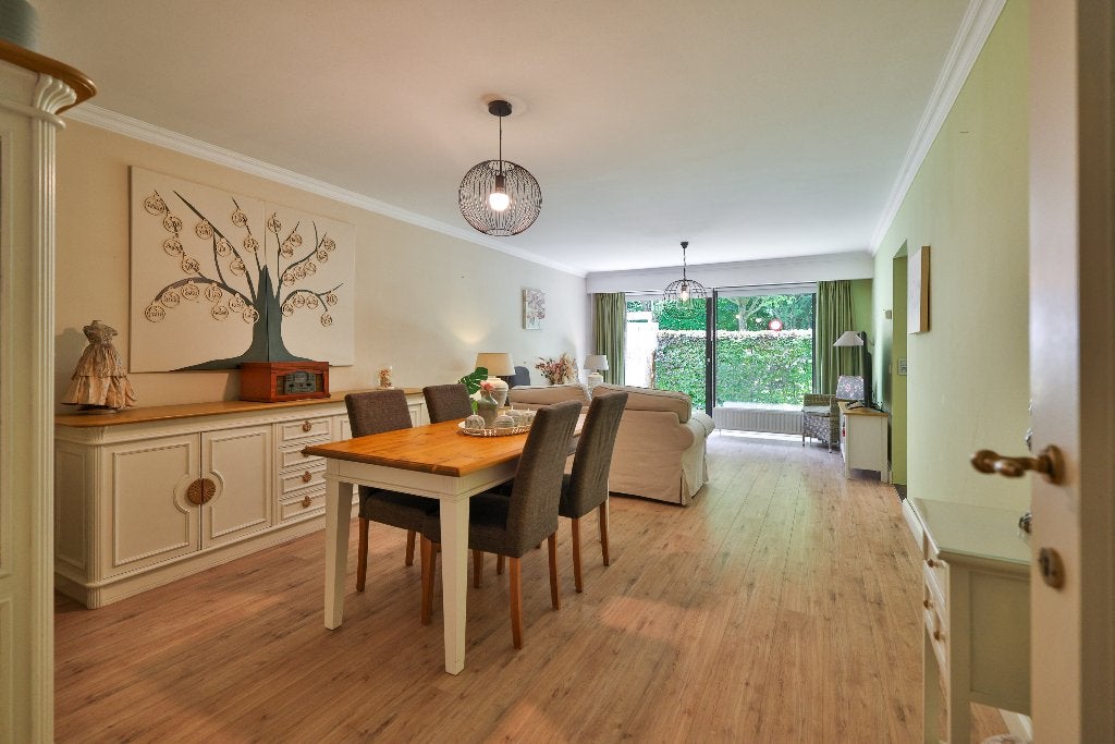 GLV appartement met voor- en achtertuin, 2 slpks + bureau, Immo, Wilrijk, Tot 200 m², 2 kamers, 106 m²