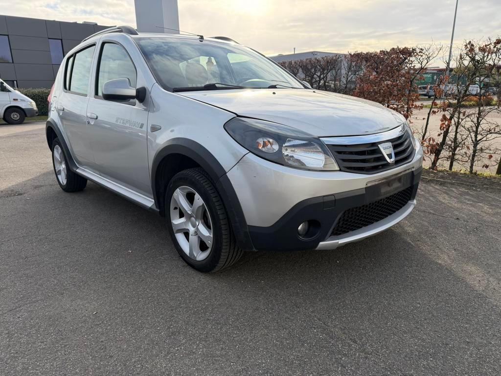 Dacia sandero stepway 1.6 benzine 64 Kw,Bj 2010,Euro 4,Airco, Voorwielaandrijving, Elektrische ramen, Stof, 180 g/km