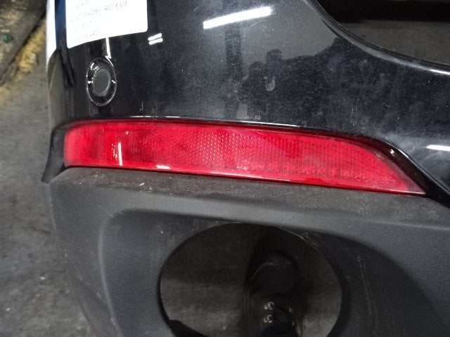 CATADIOPTRE GAUCHE BMW X5 (F15) (01-2013/07-2018), Utilisé, BMW, Petuelring 130
80809  München, DE, Bayerische Motoren Werke AG