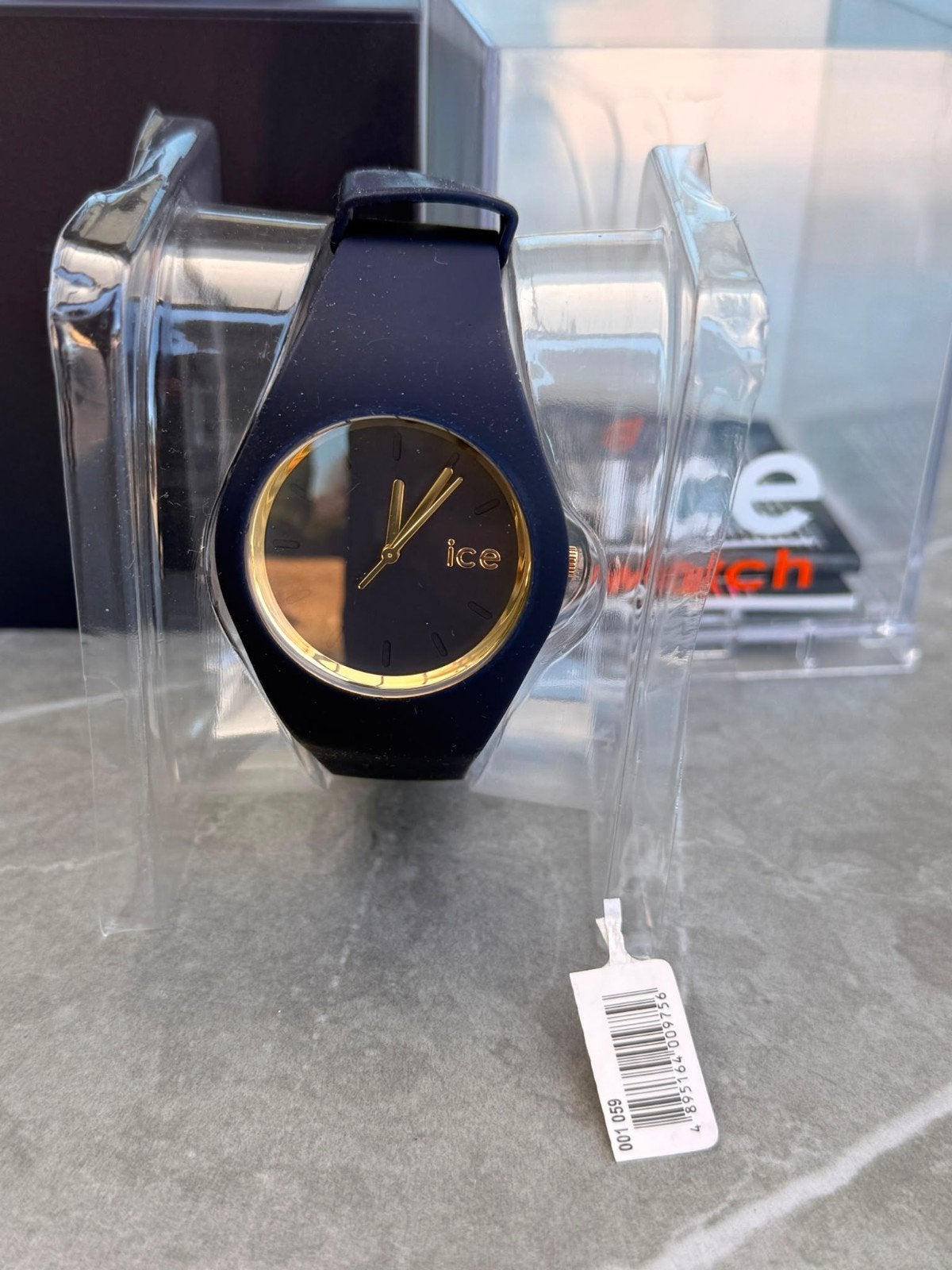 Horloge (ice), Handtassen en Accessoires, Horloges | Dames, Overige merken, Kunststof, Polshorloge, Kunststof