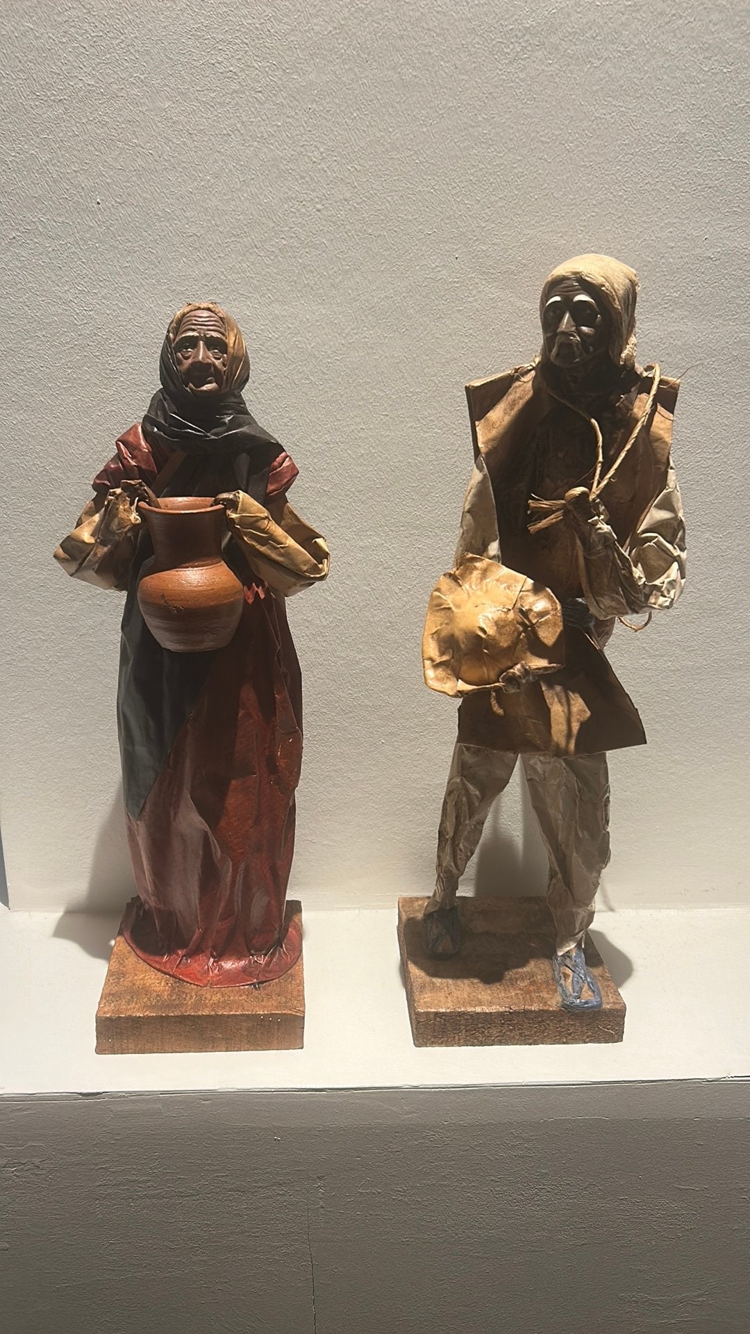 Mexicaanse beeldjes papier-mache, Ophalen