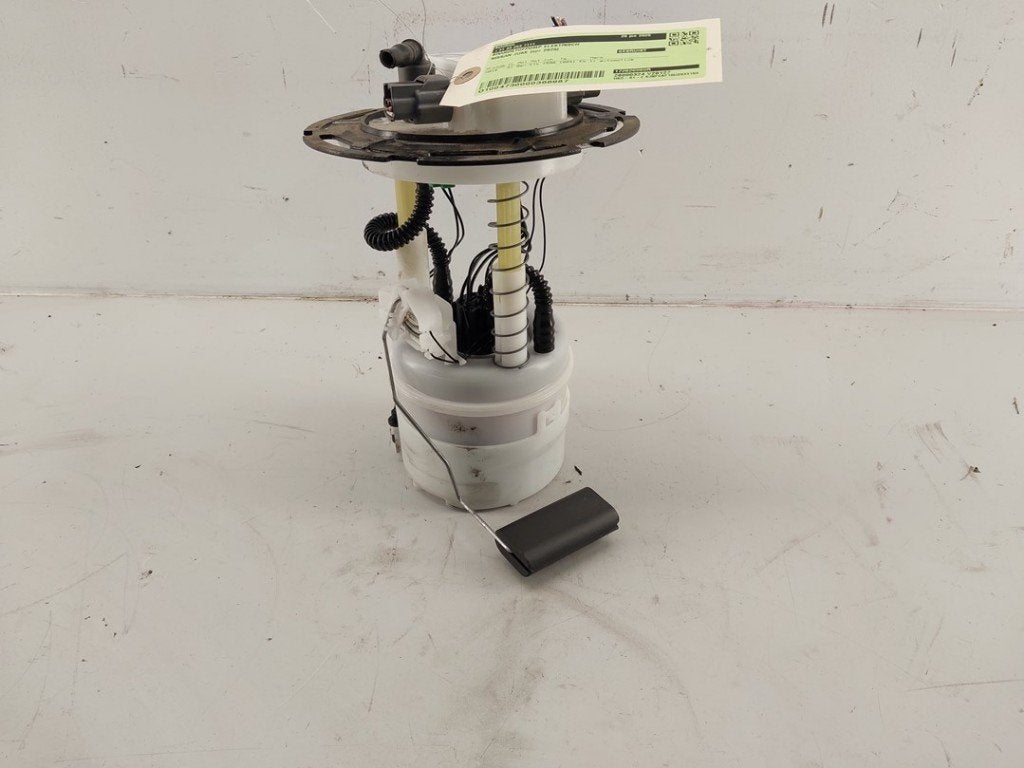 BRANDSTOFPOMP ELECT. Juke (F16) (|172026989R|1720100Q2J|), Gebruikt, Germany@nissan-services.eu, Kronenweg 38
50389  Wesseling, DE