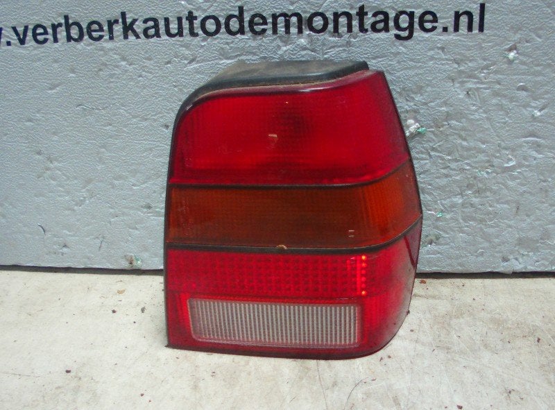 FEU ARRIÈRE DROIT Volkswagen Polo II (86CF), Volkswagen, Volkswagen AG, Utilisé, Kundenbetreuung@volkswagen.de