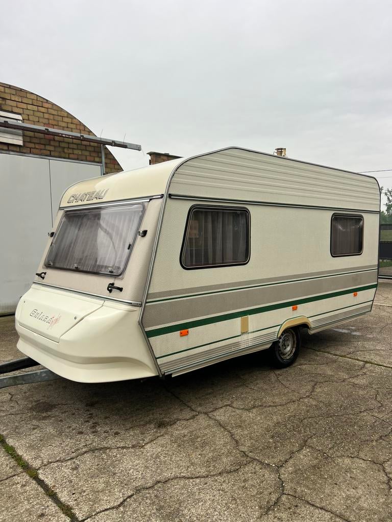 Caravan Chateau 450, Caravans en Kamperen, Caravans, Chateau, Rondzit, Uitbouw voortent, 750 - 1000 kg