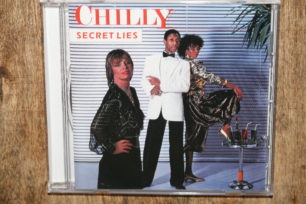 cd - Chilly – Secret Lies, CD & DVD, CD | Dance & House, Enlèvement ou Envoi, Comme neuf, Disco, Album