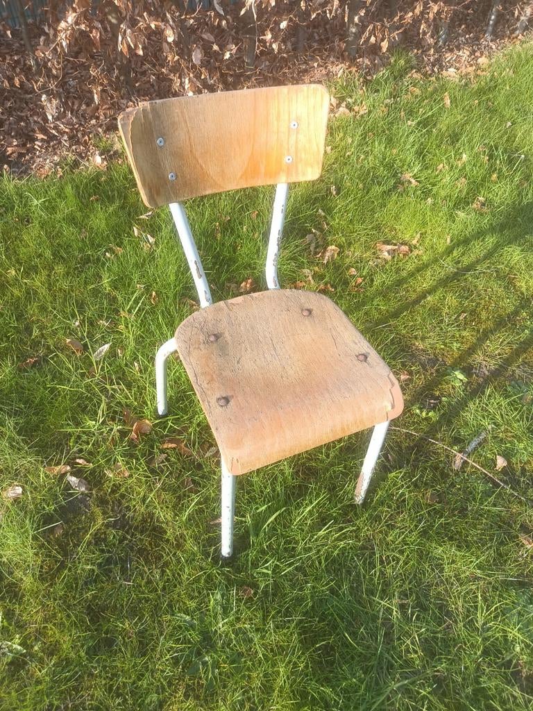 Vintage / retro oude schoolstoel, Ophalen