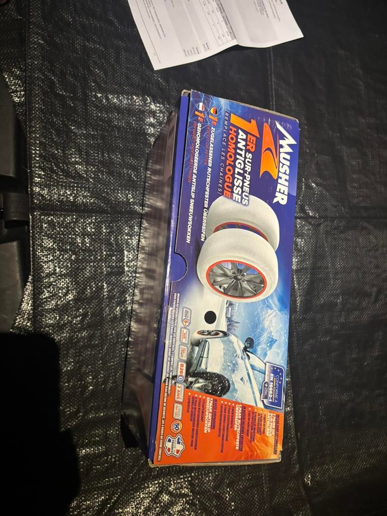 SNEEUWSOKKEN MUSHER – nieuw - maat T9, Enlèvement, Comme neuf