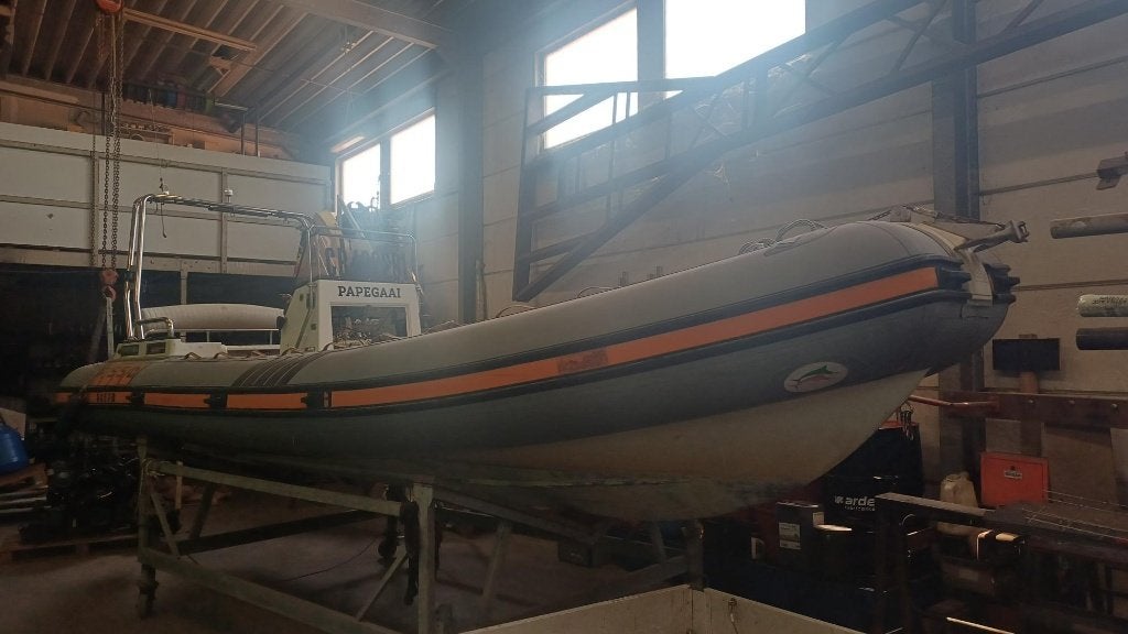 RIB motorboot binnenboordmotor, Sports nautiques & Bateaux, Canots pneumatiques, Utilisé, Autres marques, Polyester/fibre de verre