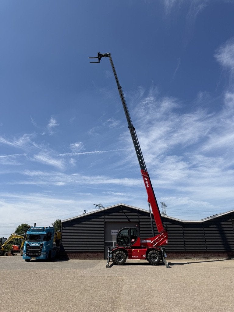 MAGNI RTH 6.25 roterende verreiker 2024, Chariot télescopique