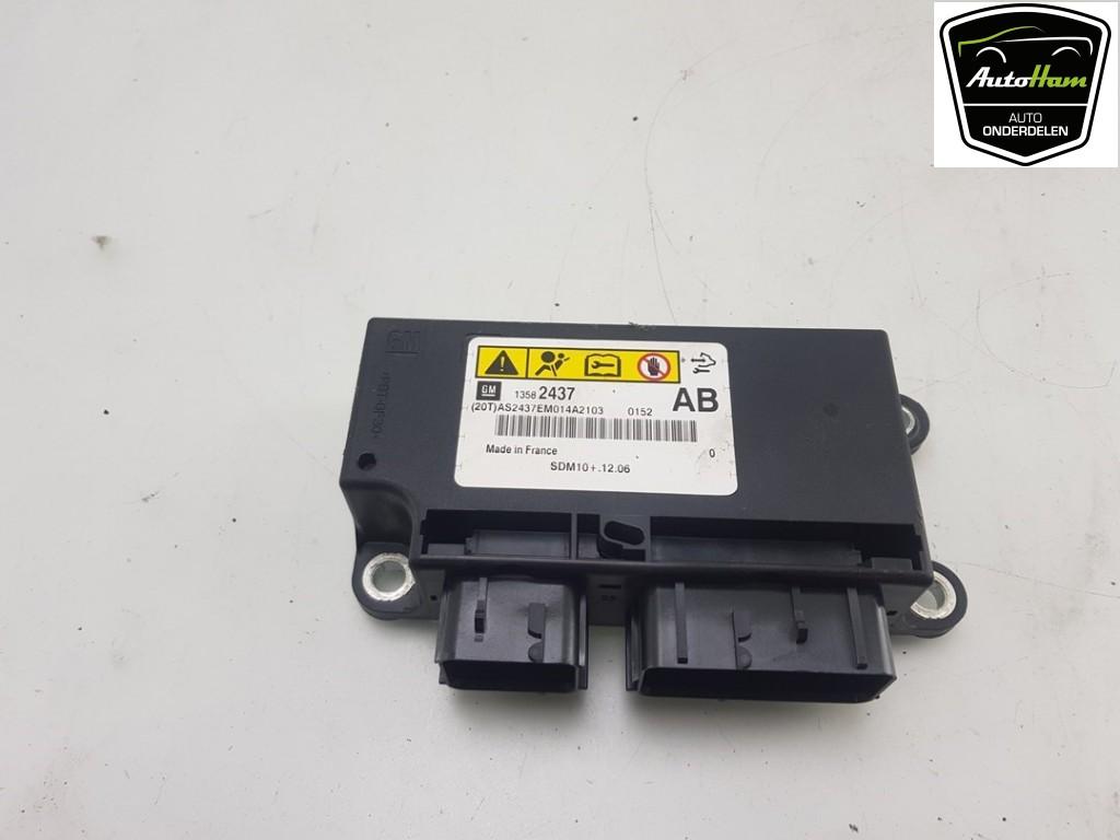 COMPUTER AIRBAG Opel Zafira Tourer (P12) (01-2011/07-2019), Gebruikt, Opel
