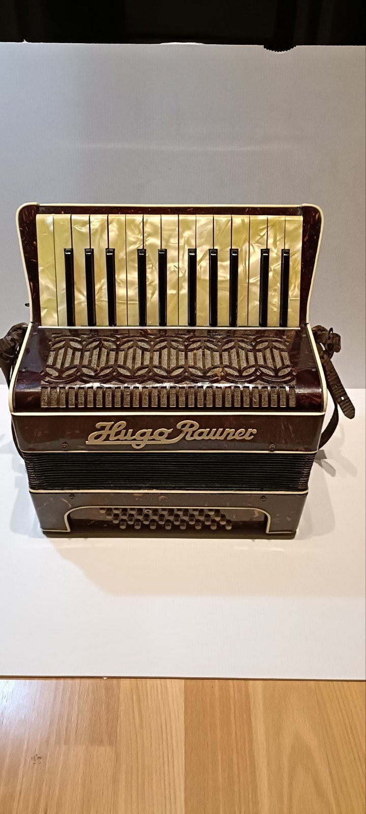 Accordeon Hugo Rauner, Musique & Instruments, Accordéons, Autres marques, 32 basses, Avec bretelles, Enlèvement