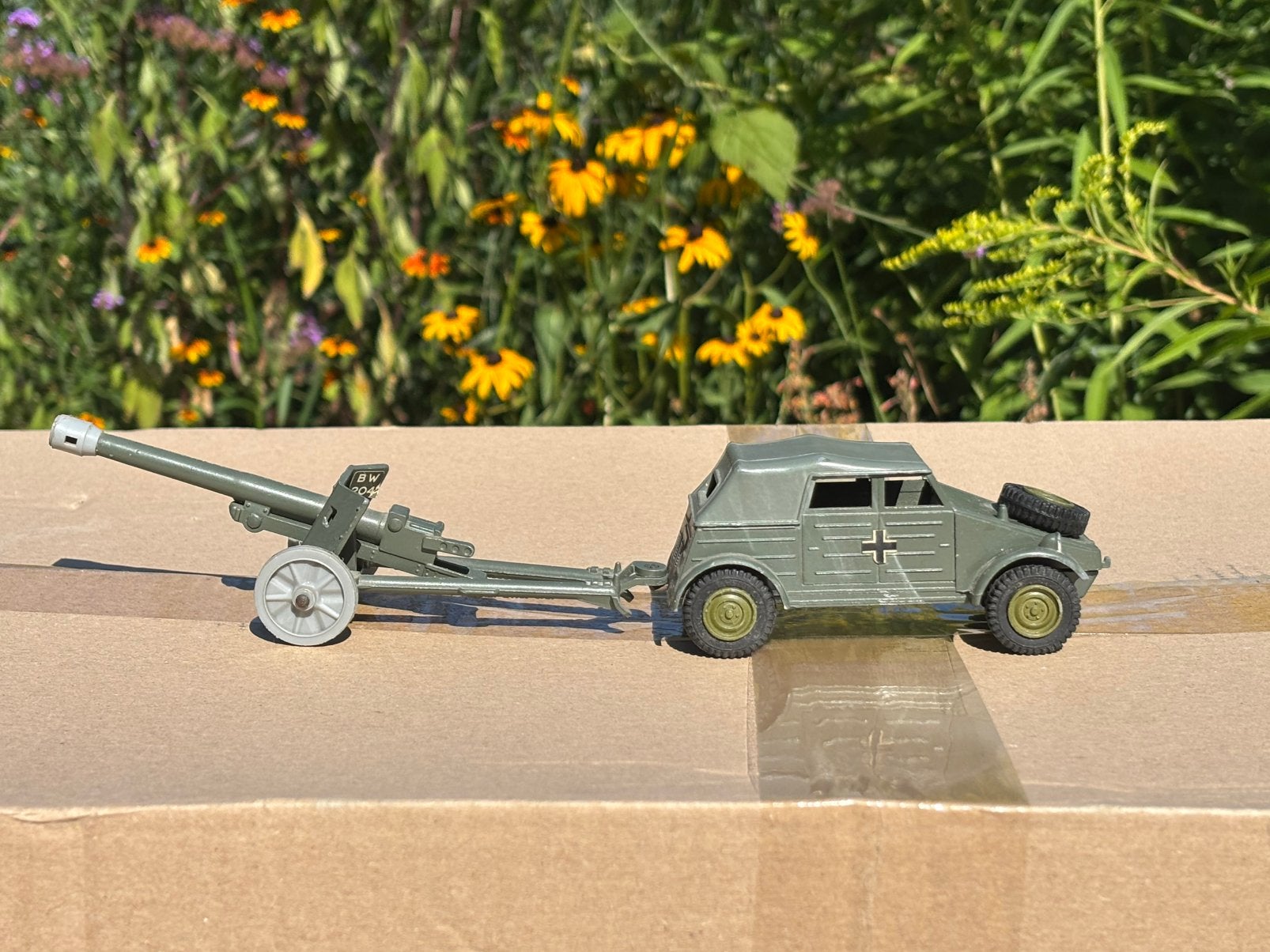 Dinky toy vw kdf met 50mm pak kanon, Ophalen, Zo goed als nieuw