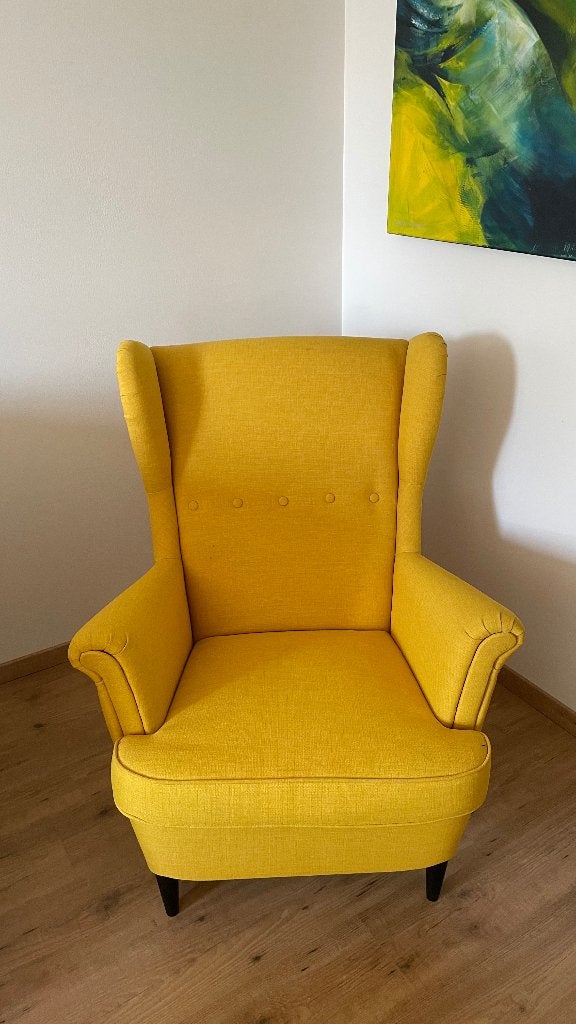 IKEA STRANDMON Oorfauteuil mosterd, Ophalen, Minder dan 75 cm, Rustiek, Zo goed als nieuw