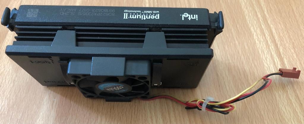 CPU Intel Pentium II 233MHz (MMX) (slot1), Ophalen, Minder dan 2 Ghz, Slot1, Zo goed als nieuw