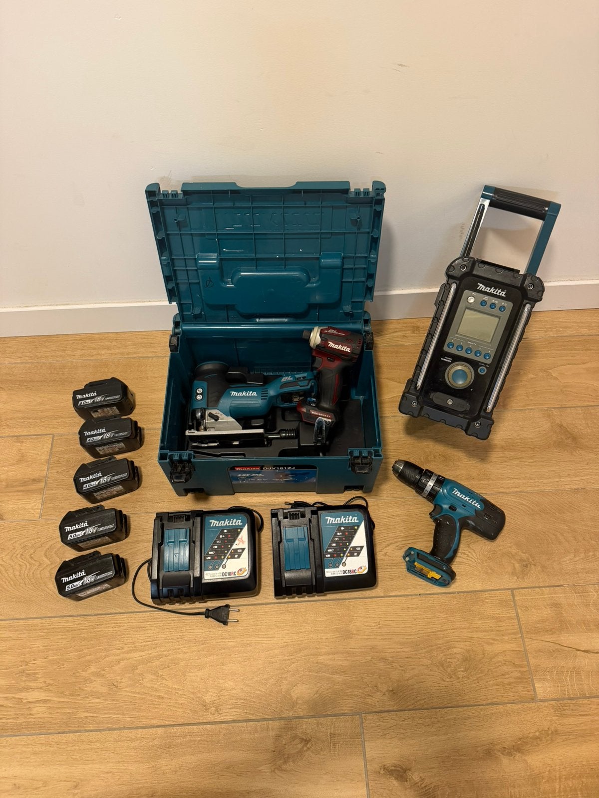 Kit complet Makita 18 V LXT(y compris le DTD171rouge.5 piles, Bricolage & Construction, Enlèvement, Comme neuf, Makita