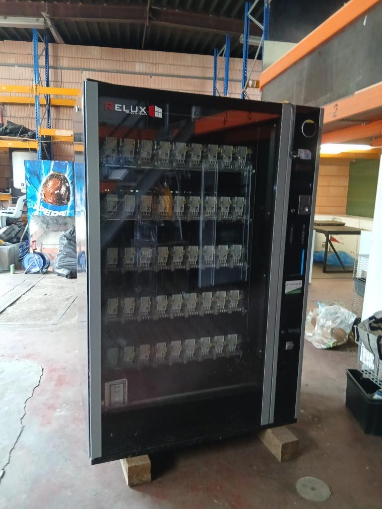 Frisdrankautomaat Vendo, Zakelijke goederen, Horeca | Meubilair en Inrichting, Ophalen, Gebruikt, Barinrichting