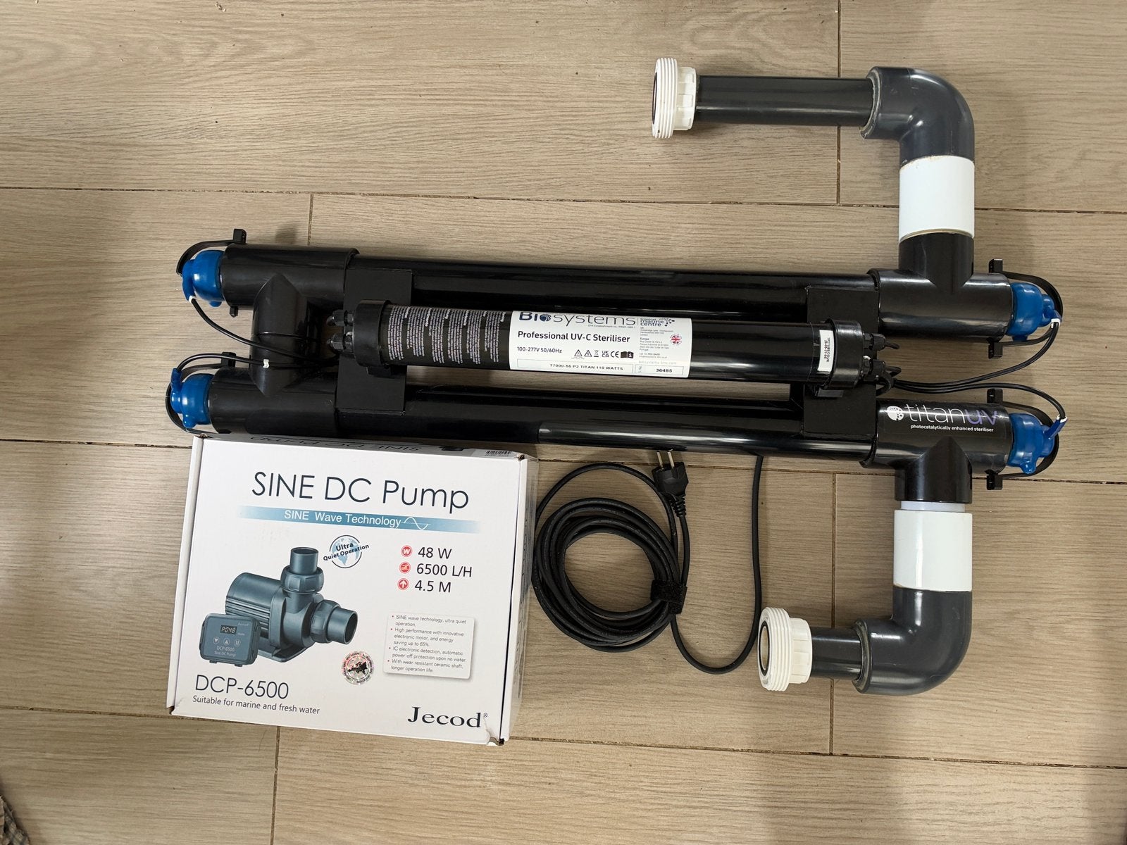 Biosystems Titan UV Steriliser 110 W + Jecod DCP-6500, Animaux & Accessoires, Enlèvement