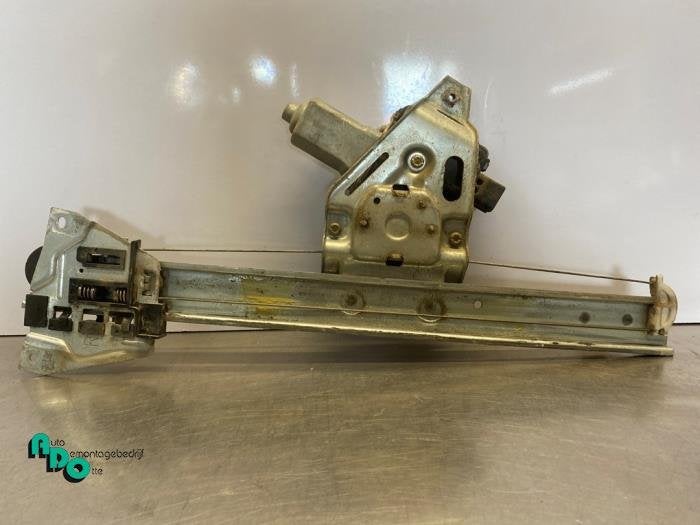 Mécanique vitre 4portes arrière droite d'un Mitsubishi Paj, -, 3 mois de garantie, Utilisé, Mitsubishi