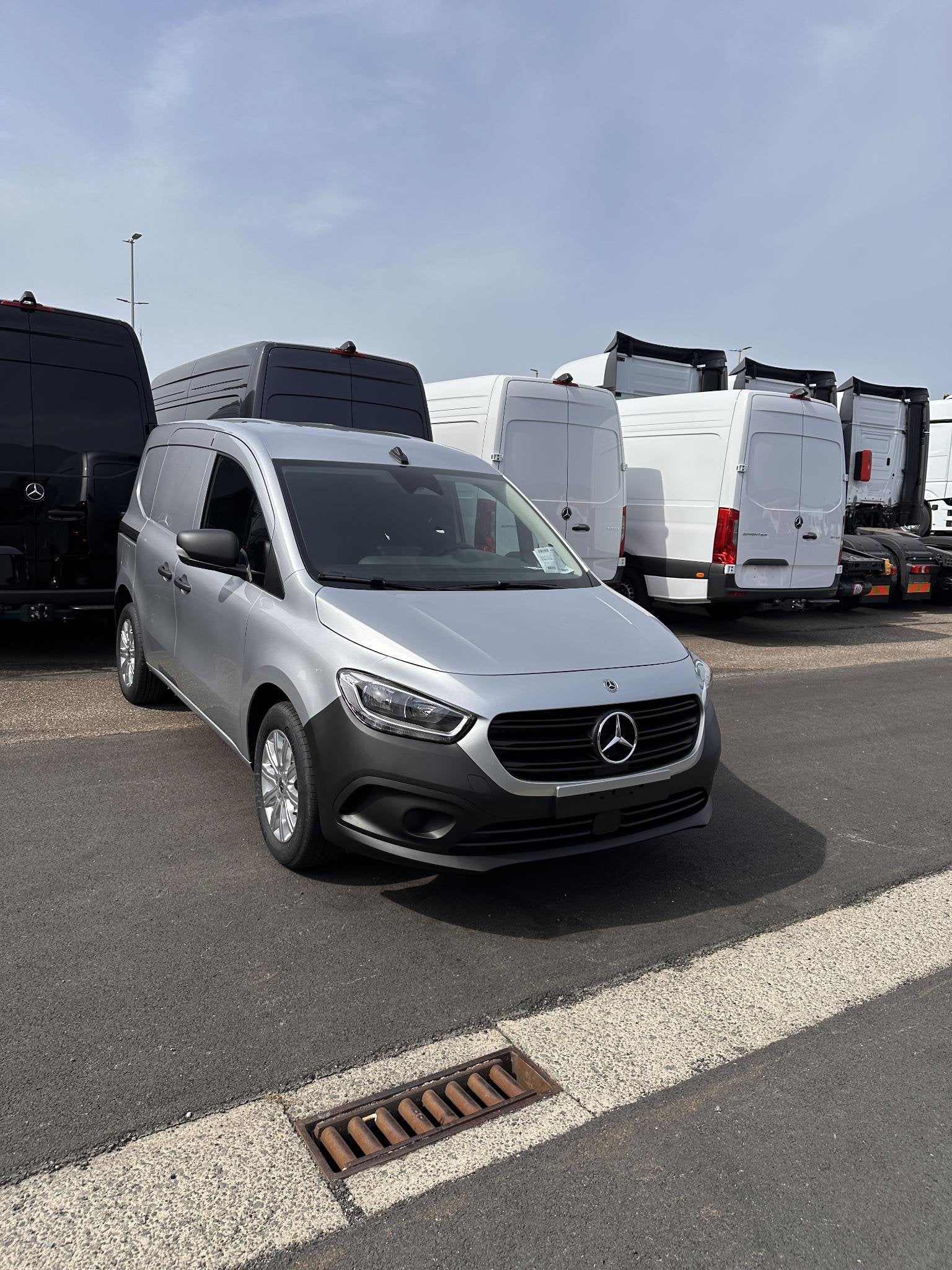 Mercedes-Benz Citan 110 CDI L1 Base, Autos, Neuf, Argent ou Gris, 4 portes, Entreprise