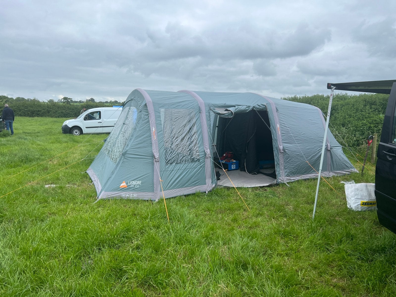 Vango lismore 450 air, Caravans en Kamperen, Ophalen, Zo goed als nieuw