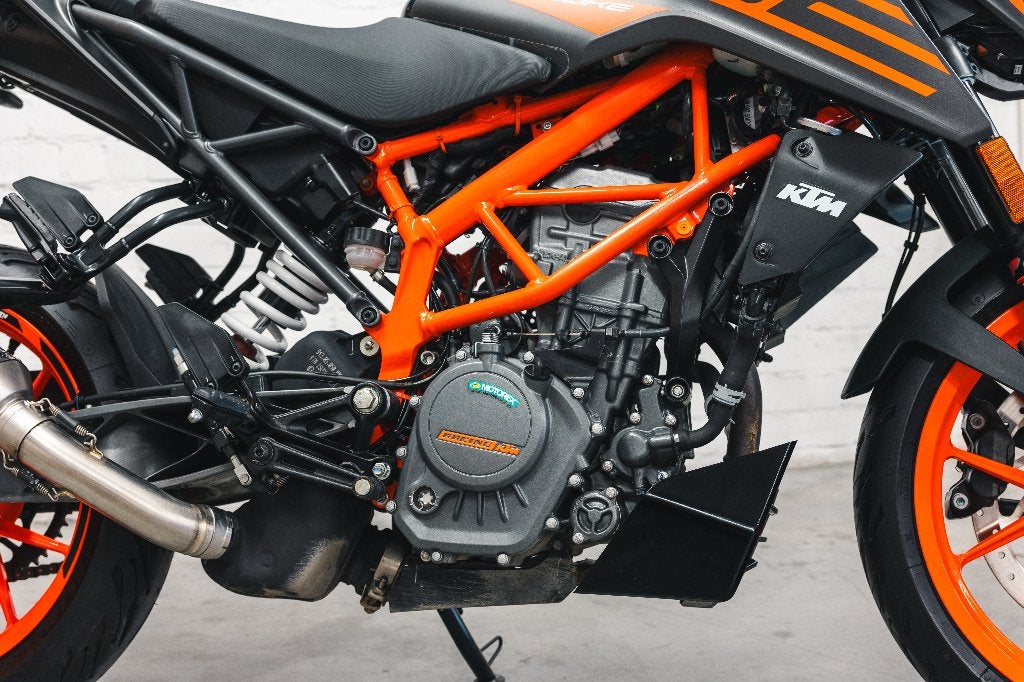 KTM 125 DUKE 2021 NAKED BIKE, Occasion, Bedrijf, 125 cc, ABS