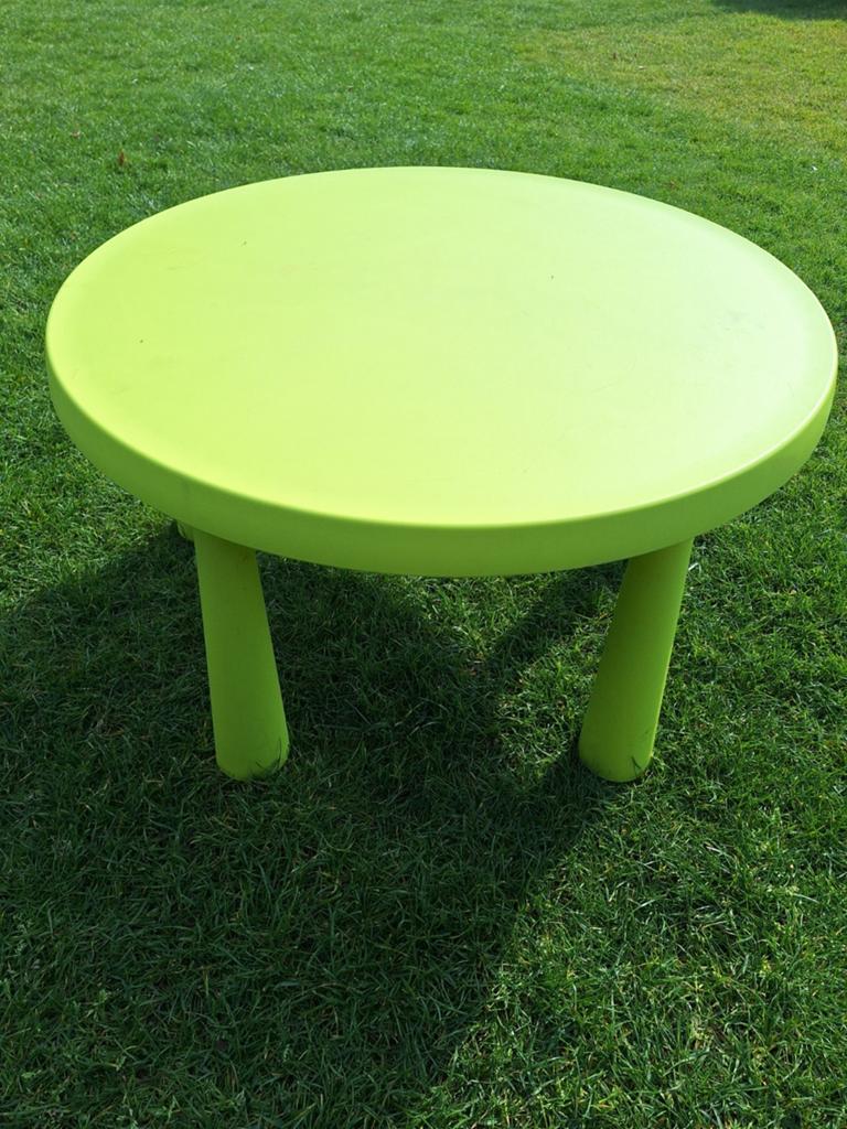 Tafel Mammut, Enfants & Bébés, Jouets | Tables de jeux, Enlèvement