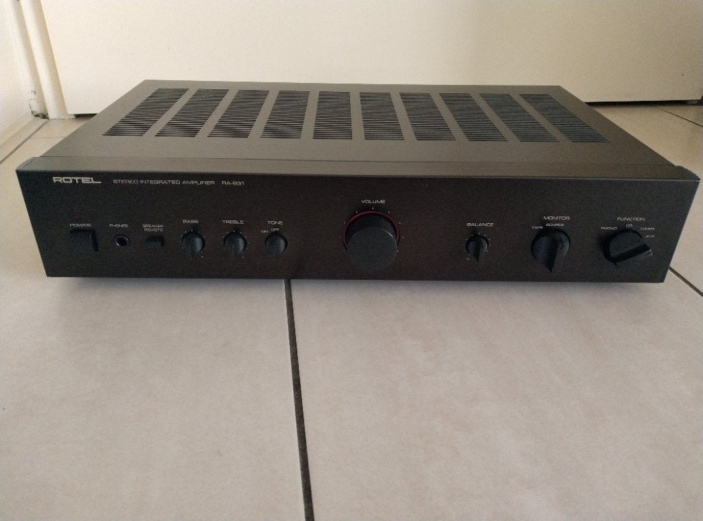 ROTEL versterker izgst, Audio, Tv en Foto, Versterkers en Ontvangers, Ophalen, Zo goed als nieuw, Stereo, Overige merken