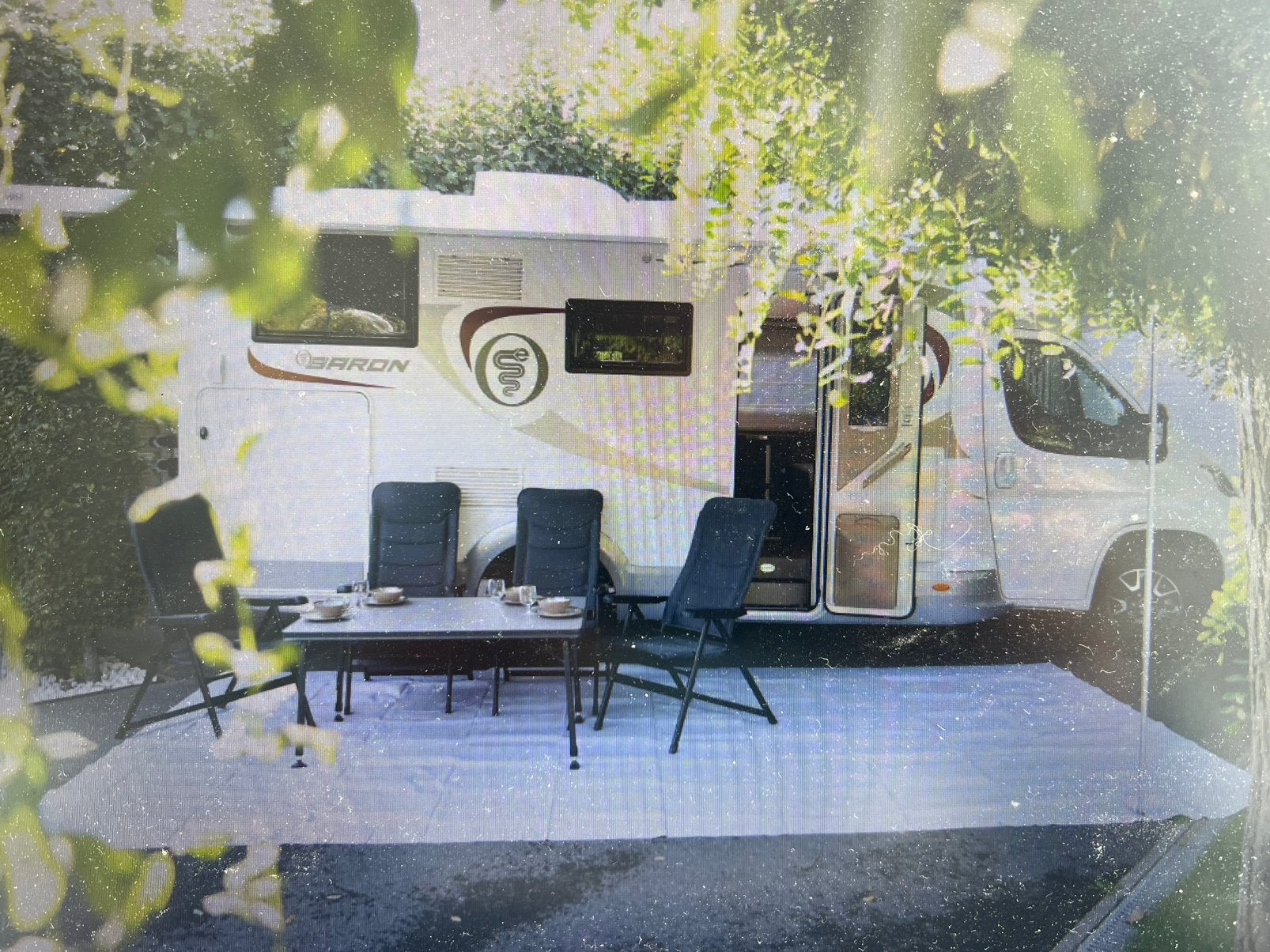 Super Mobilhome te huur. Heel netjes, 17000 km op te teller, Particulier