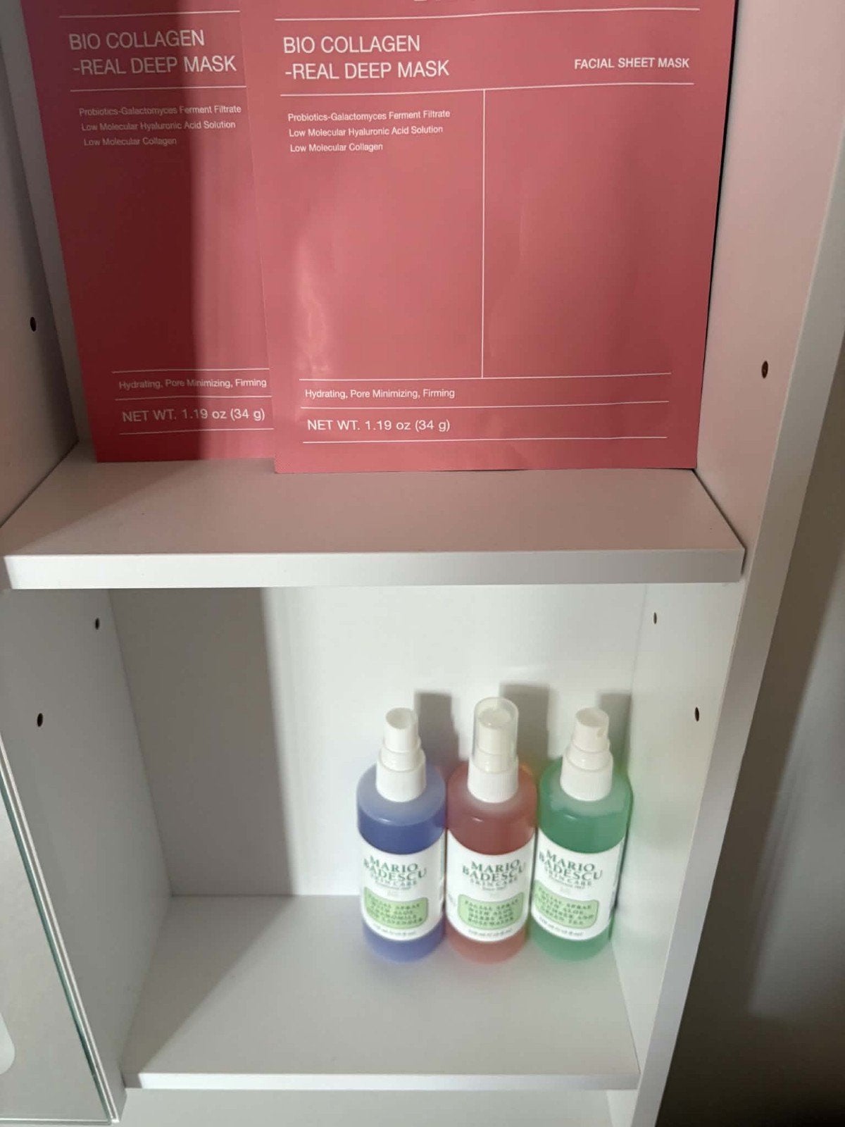 coiffeuse blanche, Enlèvement