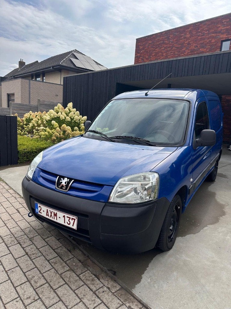 Peugeot Partner 2.0HDI, Voorwielaandrijving, 4 deurs, Stof, 4 cilinders