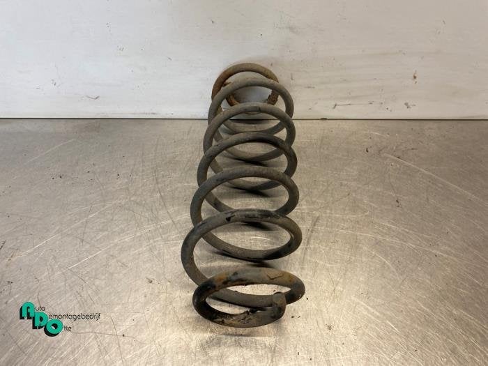 Schroefveer achter van een Ford Fiesta (Fiesta 08-), Gebruikt, -, -, Ophalen of Verzenden