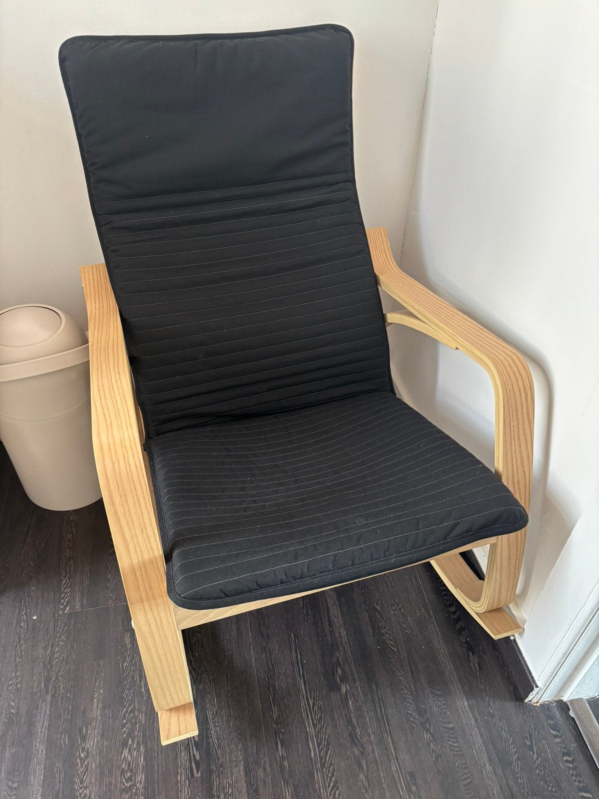 Schommelstoel, Huis en Inrichting, Stoelen, Ophalen, Zo goed als nieuw