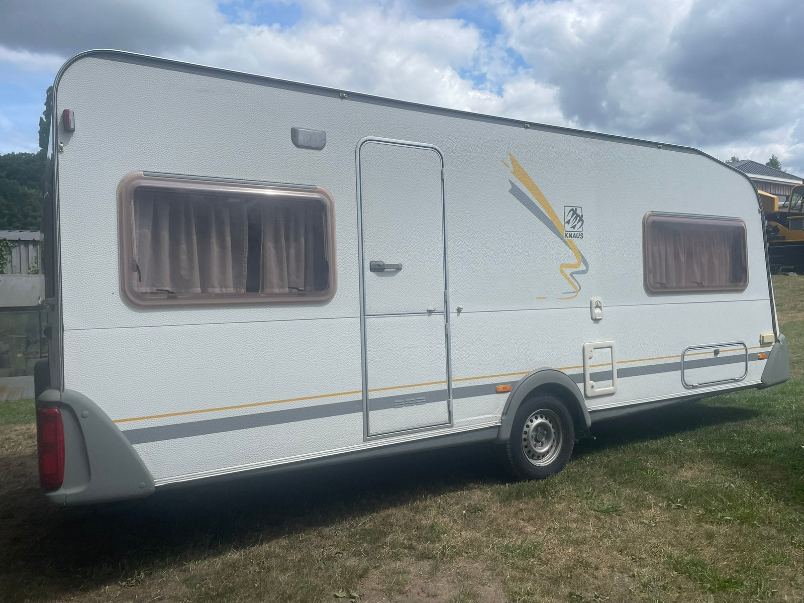 6 persoons Propere caravan Knaus 550 met mover, stapelbed, Entreprise, Jusqu'à 6, Lits superposés, Knaus