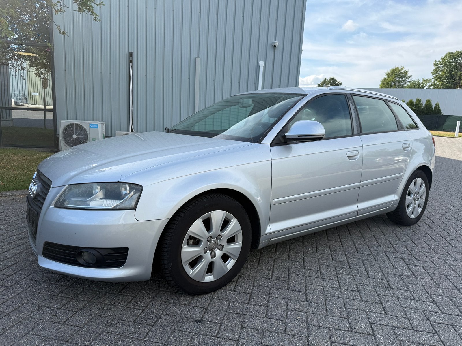 Audi A3 1.8 benzine bj 2008 142000 km goede staat, Auto's, Zwart, 4 cilinders, Bedrijf, 5 deurs