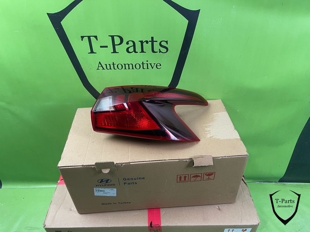 Feu arri re gauche Hyundai i20 92402Q0000, Info@fabrikant.eu, Fabrikant BV, Fabrikantstraat 1
1000 AA  Amsterdam, NL, Utilisé